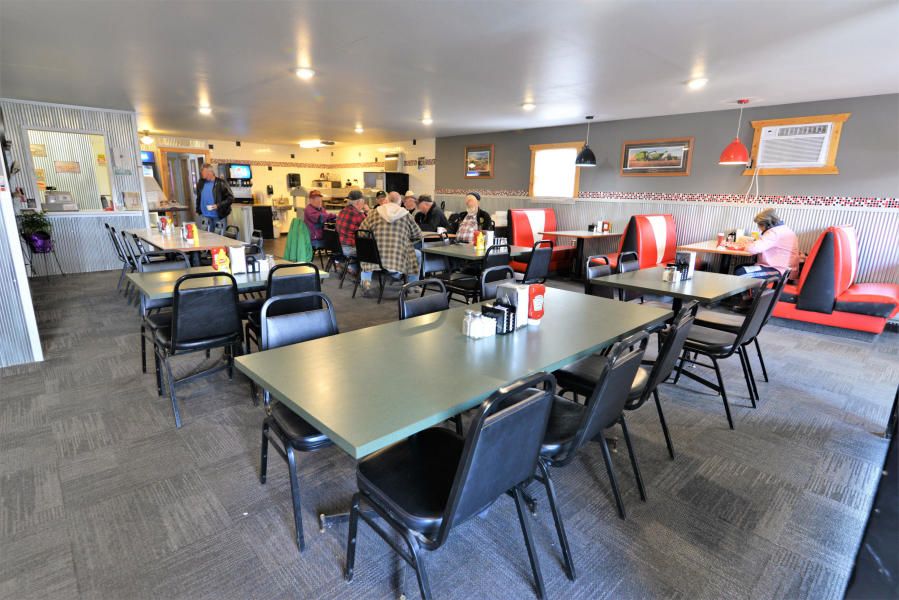 Toronto Café and Lounge: 485 Main Ave, Toronto, SD 57268